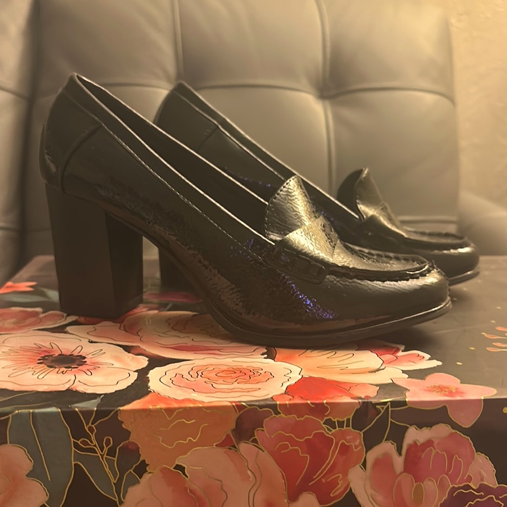 Jones New York Signature Black Cypress Chunky Block Heel Loafer